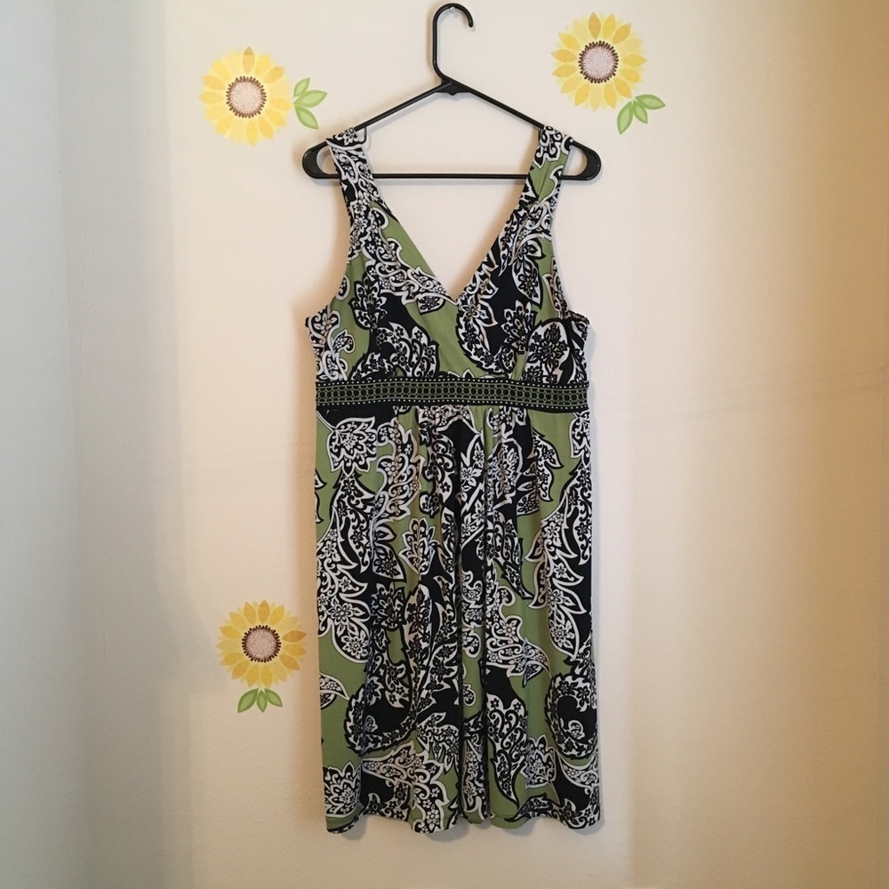 • Apt. 9 Dress